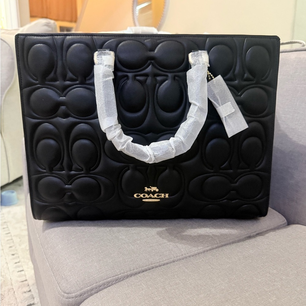 NEW Large Coach Maggie Tote Bag In Signature Leather